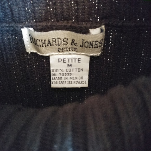 Richards & Jones Petite Ribbed Turtleneck - Picture 3 of 3